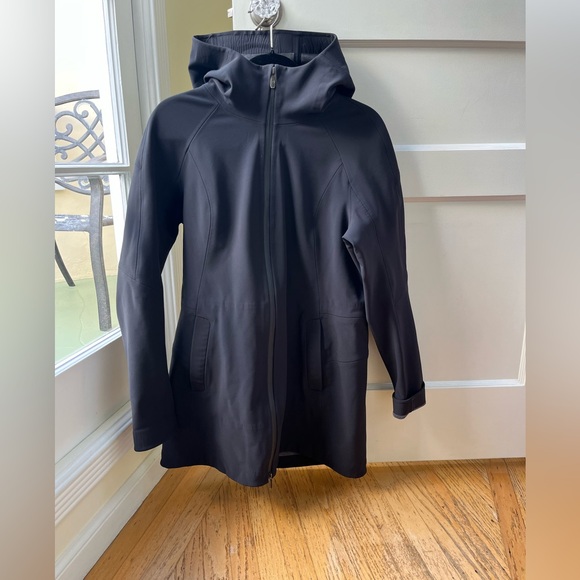 Lululemon Athletica RepelShell Rain Jacket - Picture 5 of 12
